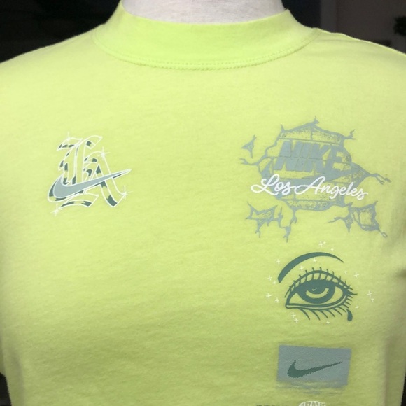 Nike Sportswear LA Graphic Boxy Crop T-Shirt - Picture 3 of 12